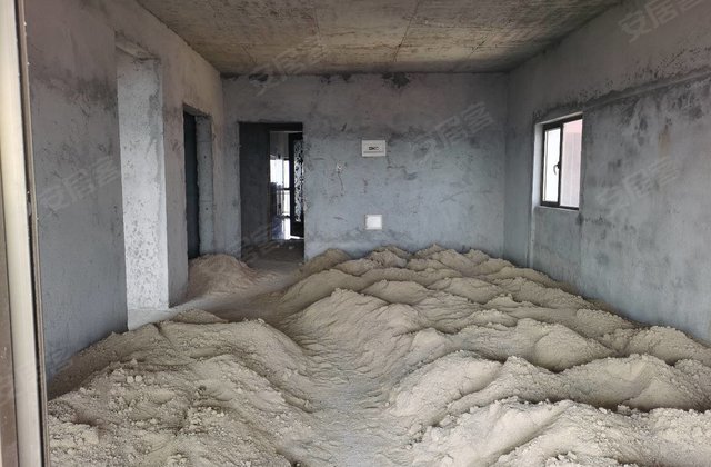 嘉鑫阳光城4室2厅146㎡67万二手房图片