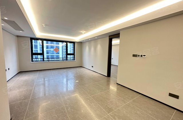 万科江上雅苑4室2厅148㎡355.2万二手房图片