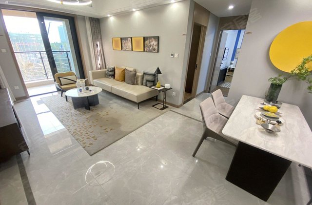 湖金银湖车场南路9号地铁时代常青城2021年建造中层(共33层)南北85