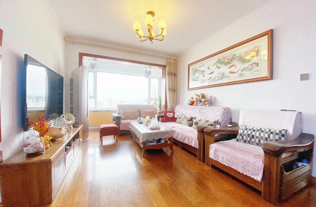 保利百合花园3室2厅92.37㎡140万二手房图片