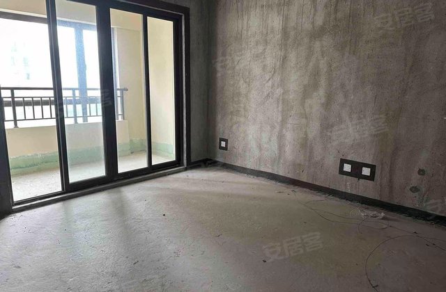 世茂璀璨天城(二期)4室2厅110㎡142万二手房图片