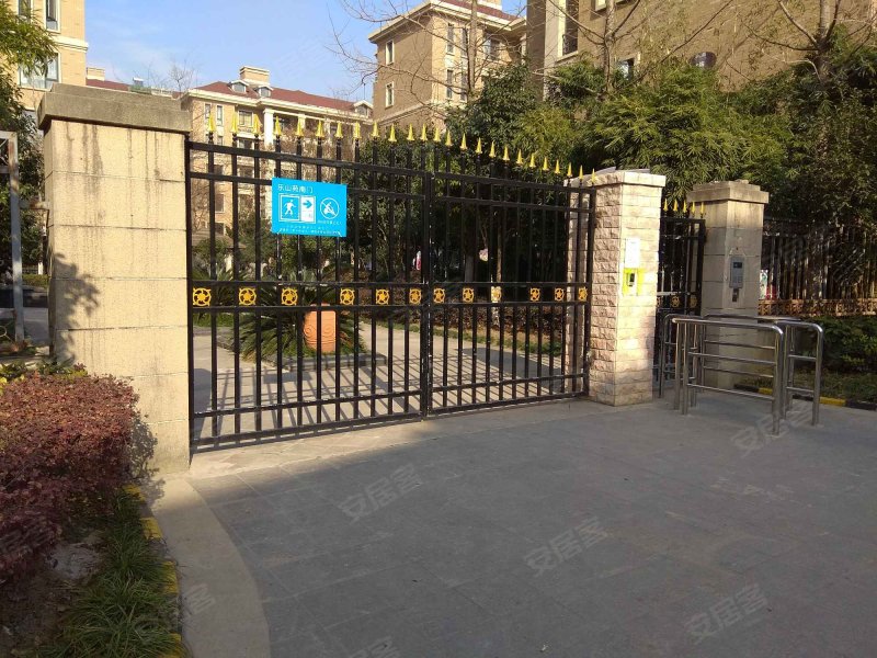 卧龙丽景湾乐山苑