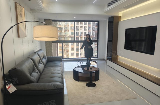 吾悦公馆3室2厅110㎡35万二手房图片