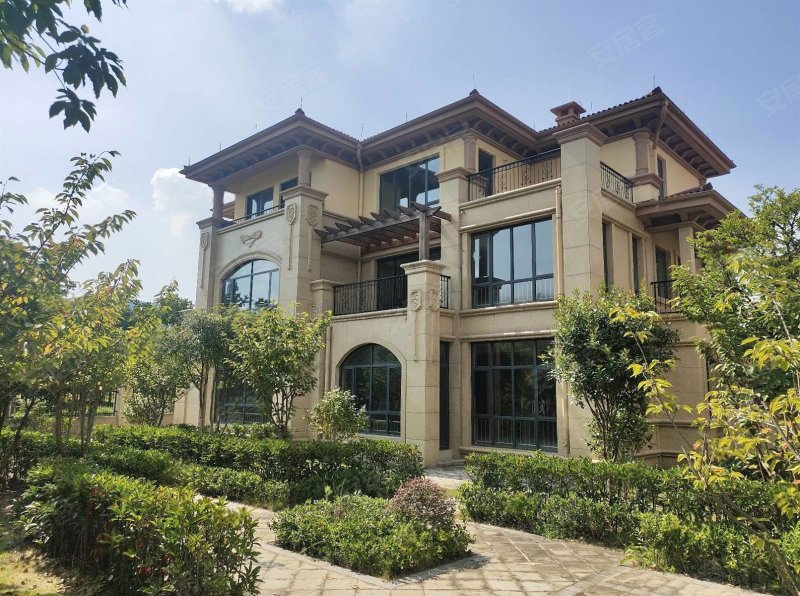 恒都香缇溪岸别墅