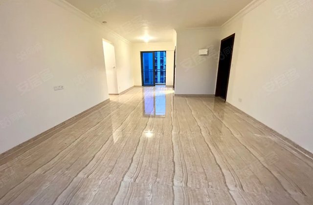 碧桂园华附凤凰城4室2厅142㎡105万二手房图片