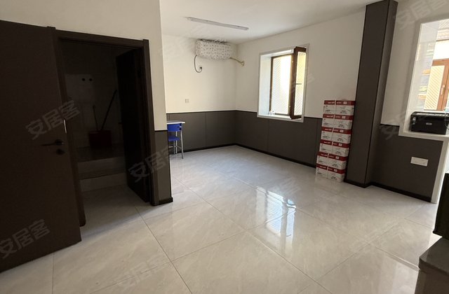 杏园小区1室1厅77㎡18.8万二手房图片