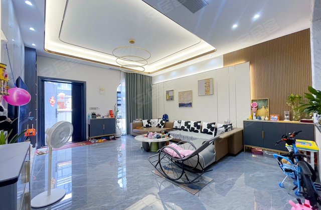 奥园观澜誉峰(别墅)5室2厅225.56㎡630万二手房图片