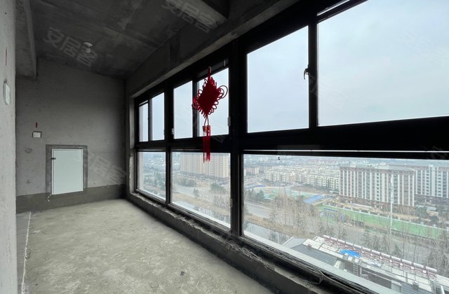 珑玺湾4室2厅148.5㎡119万二手房图片