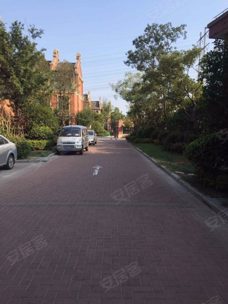 绿地香颂名邸(公寓住宅) 