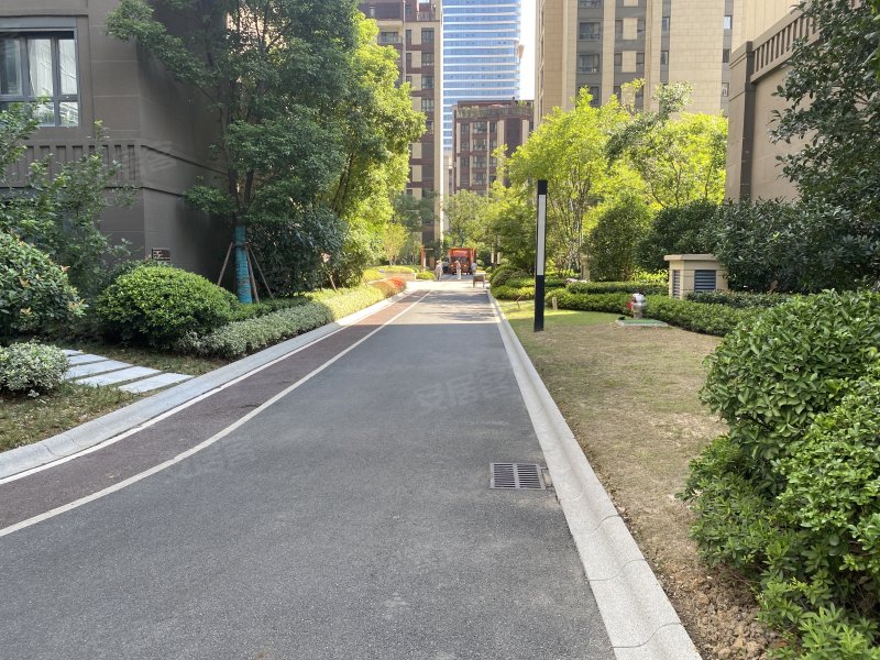 皖新朗诗绿郡(商住楼)