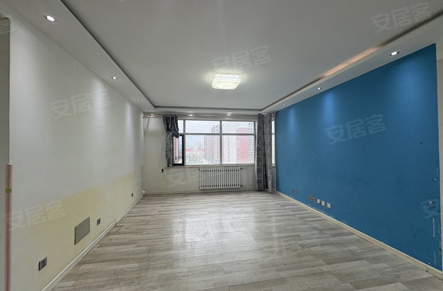 清河畔景佳和苑4室2厅144㎡59万二手房图片