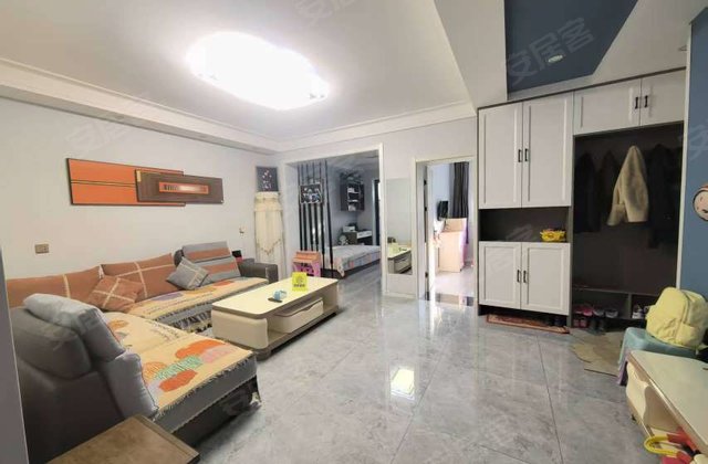 贡院街小区3室2厅104.06㎡68万二手房图片