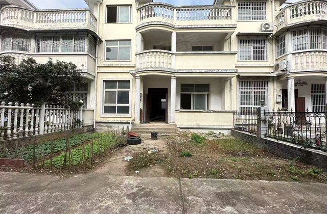 贤隐小区6室4厅400㎡77万二手房图片