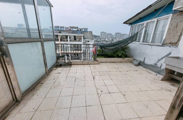 豪斯杏园3室2厅110㎡53万二手房图片