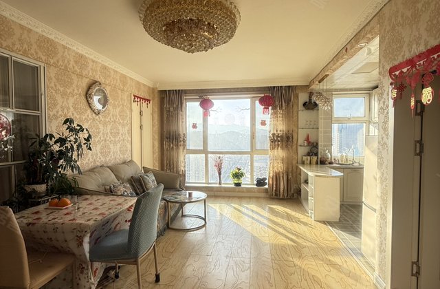 龙湾会馆2室1厅81.35㎡36.8万二手房图片