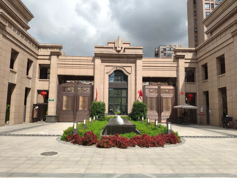 中环国际公寓(三期) 