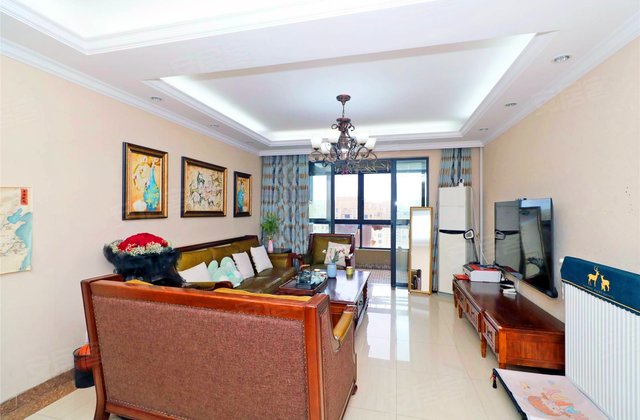 保利香槟国际4室2厅138.91㎡241万二手房图片