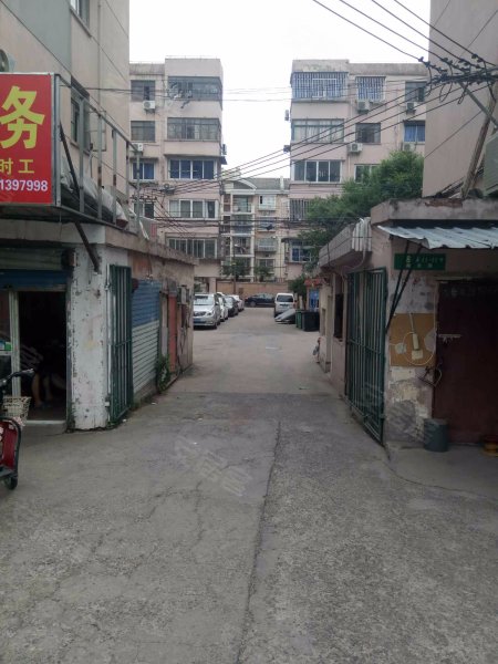 南大路8弄小区 