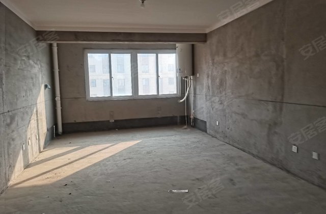 金河1号4室2厅143㎡105万二手房图片