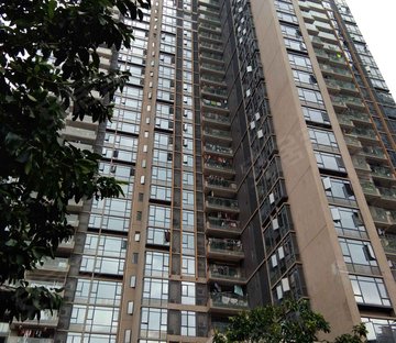 金域半山超靓4房 精装修 高层 家具齐全拎包即住 价格