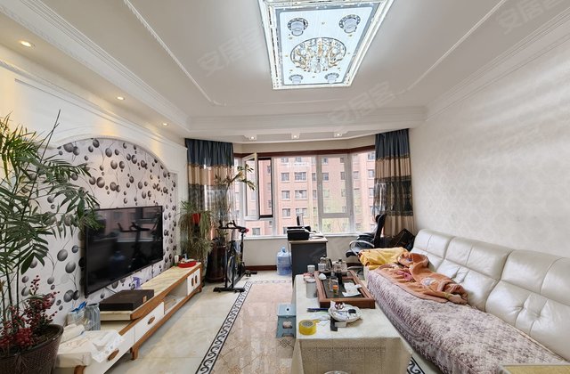 新华联首府(二期)3室2厅2卫145㎡南北188万