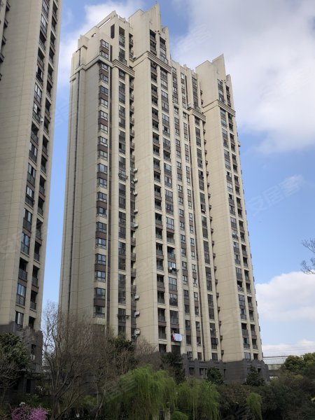 龙湖郦城(商住楼)