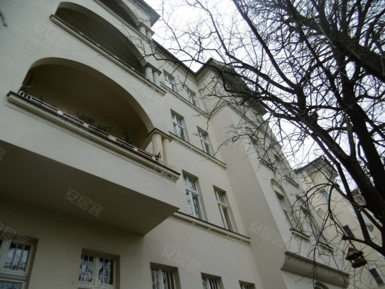 德国柏林约¥351万3 室老建筑珠宝作为 柏林弗里登瑙， 目前出租二手房公寓图片