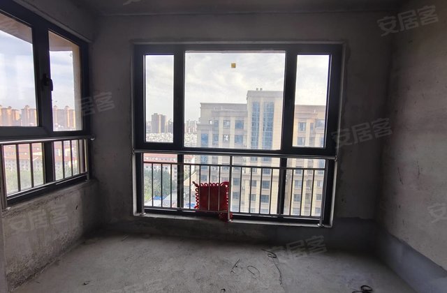 中盛瑞府3室2厅134㎡79万二手房图片