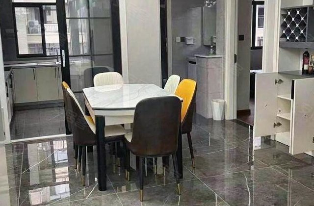 鸿宇锦绣城3室2厅102㎡60万二手房图片