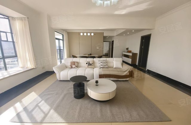 南枫碧水园3室2厅131㎡58万二手房图片