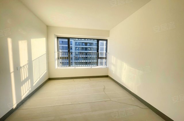 中国铁建西派江玥三期3室2厅101㎡92万二手房图片