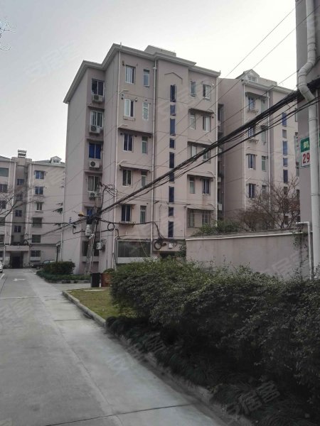 鹤北新村一街坊