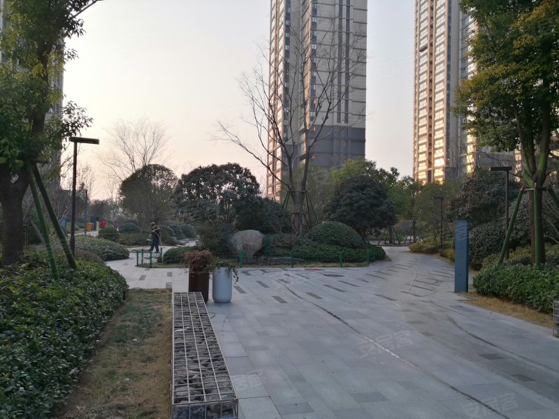 永威枫香庭西院,郑新路-郑州永威枫香庭西院二手房,租房,房价-郑州