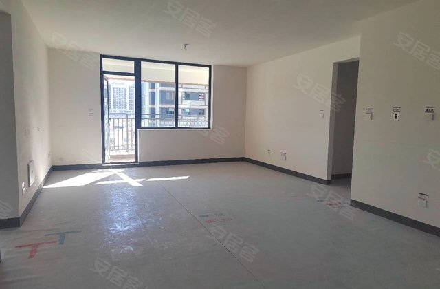 中海华樾3室2厅132㎡129万二手房图片