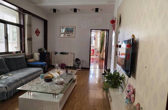 康华苑3室2厅153㎡87万二手房图片