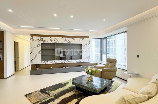 中产风尚中心4室2厅157.14㎡175万二手房图片