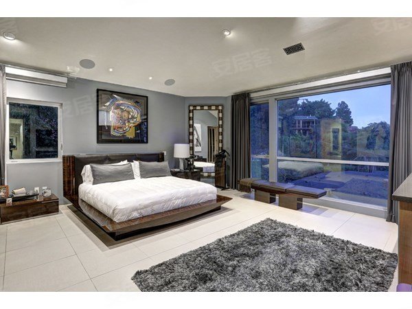 美国加利福尼亚州洛杉矶约¥2035万Los Angeles 12 Rooms 房屋在售 314.90 万美元二手房公寓图片