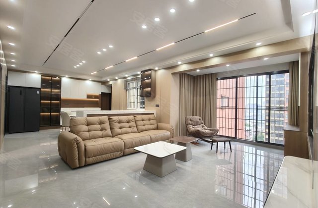 金山国际新城4室2厅128㎡55.6万二手房图片