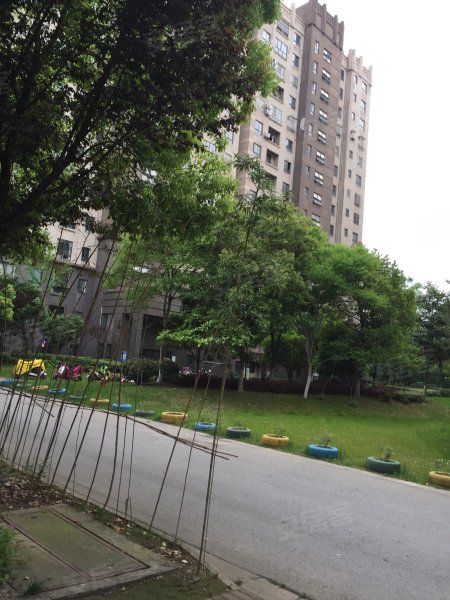 城市之光第三街区