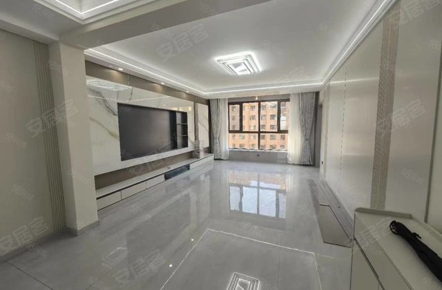 御隆庭苑3室2厅128㎡43万二手房图片