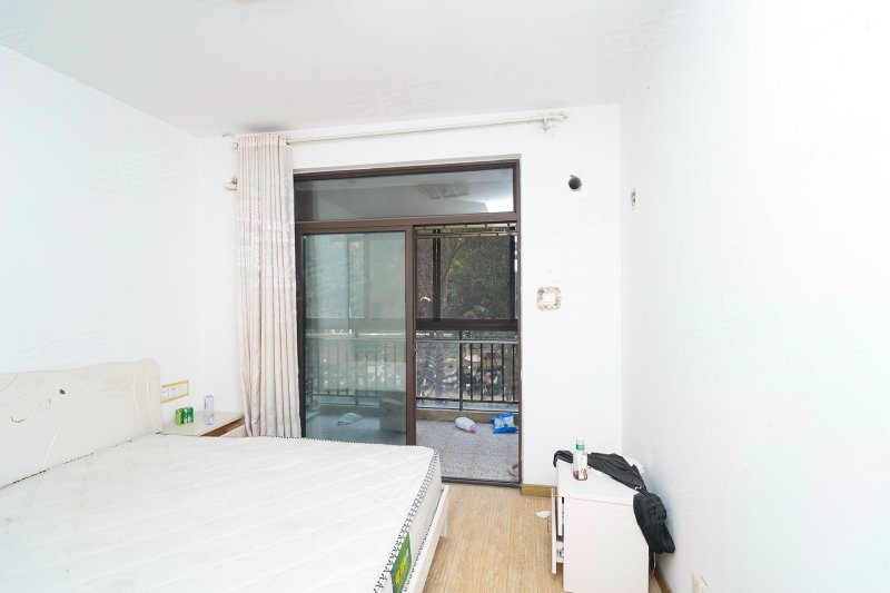 博威香山丽舍刚需两居临地铁南北通透电梯房正规商品房