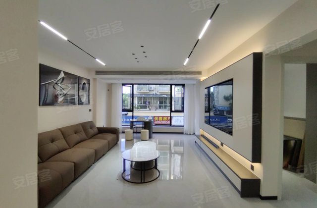 顺鑫广场一期5室2厅128.8㎡106.8万二手房图片