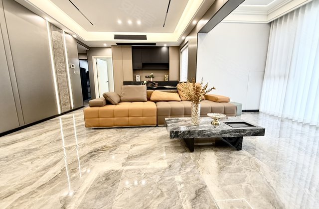 领地青江兰台4室2厅112㎡52.8万二手房图片