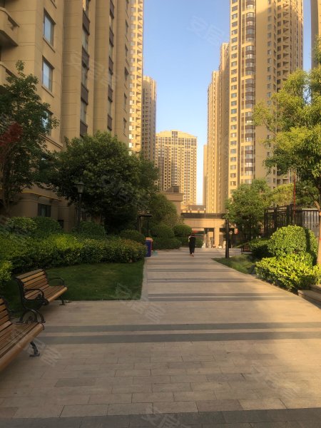 五龙新城香堤园