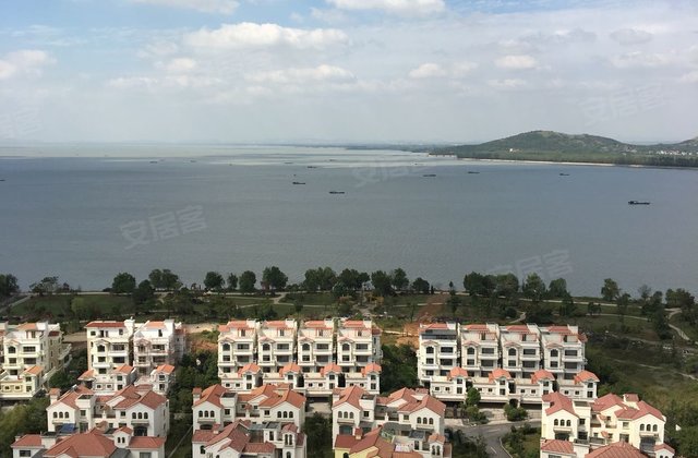 巢湖碧桂园平湖邀月苑4室2厅142㎡110万二手房图片