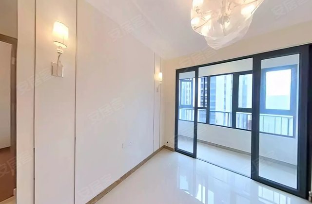 恒大御湖郡3室2厅108.16㎡56.8万二手房图片