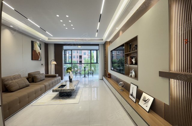 金色阳光4室2厅120㎡49.8万二手房图片