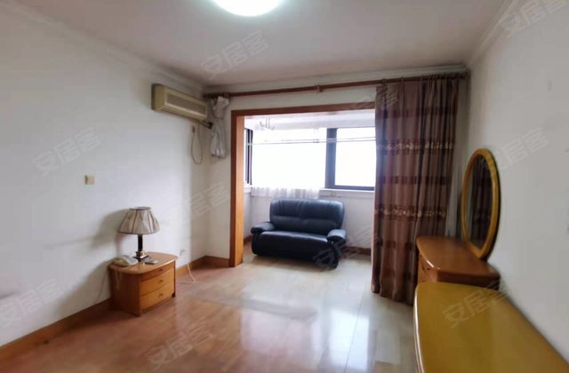 紫荆公寓3室2厅137㎡275万二手房图片