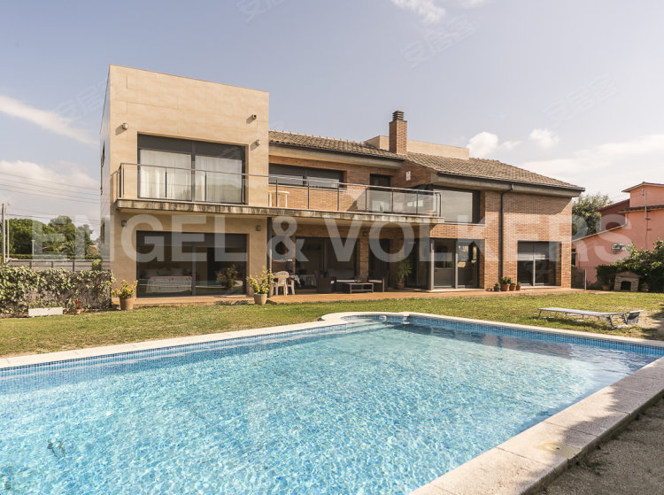 西班牙约¥444万SpainSant Antoni de VilamajorHouse出售二手房公寓图片