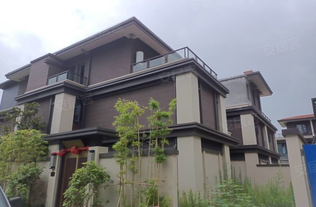 洋丰凤凰香醍4室2厅152㎡160万二手房图片